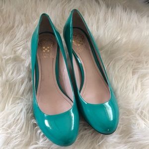 Vince Camuto pumps